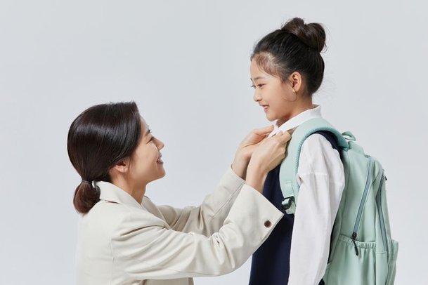 "애 등교시키고 10시 출근해도, 월급 안깎는다"…내년부터 전국서 시행 | 인스티즈