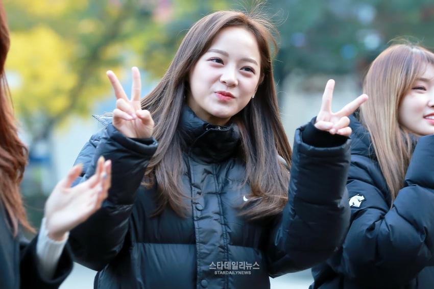 오랜만에 시원하게 머리 깐 김세정ㄷㄷ.jpg | 인스티즈