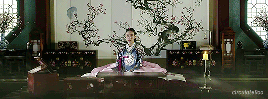 [왕이 된 남자] 작가들이 궁중로설 좀 본듯한 '사랑하는 중전에게 거부당하는 미친 왕'.gif | 인스티즈