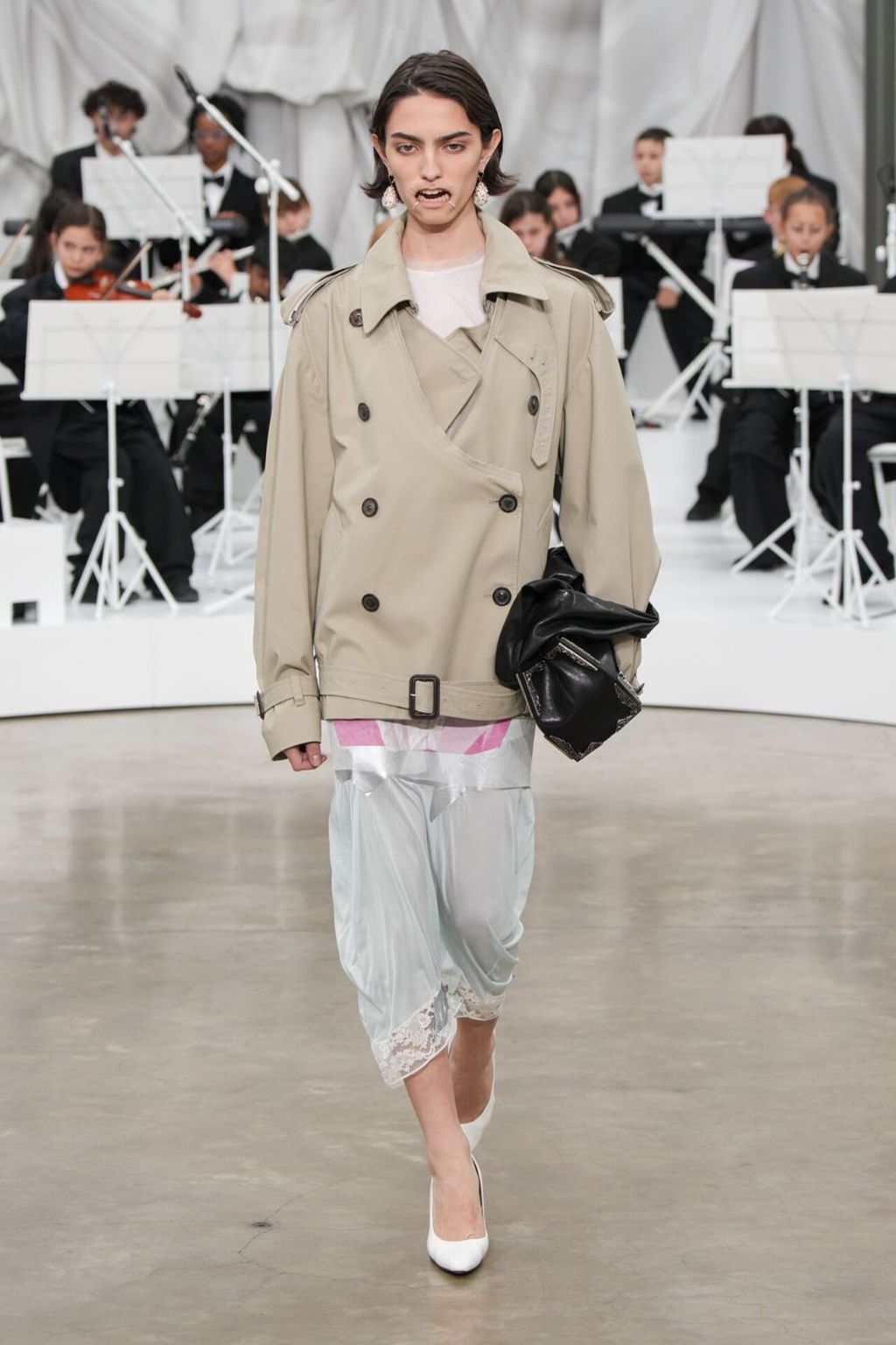 프랑스 명품 메종 마르지엘라가 최근 출시한 박스백 | 인스티즈