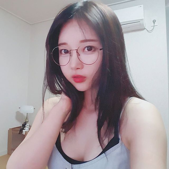 여자 BJ들의 노출 이대로 괜찮은가 #6.GIF | 인스티즈