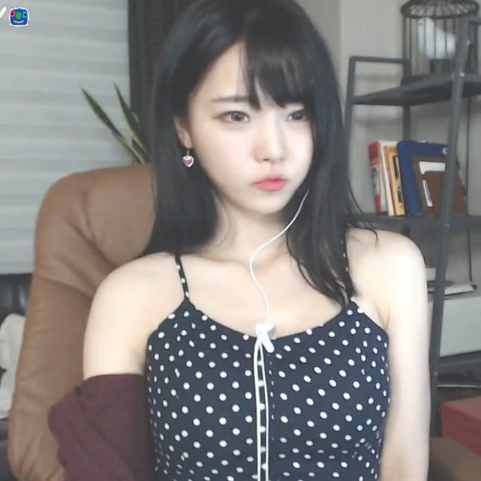 여자 BJ들의 노출 이대로 괜찮은가 #6.GIF | 인스티즈