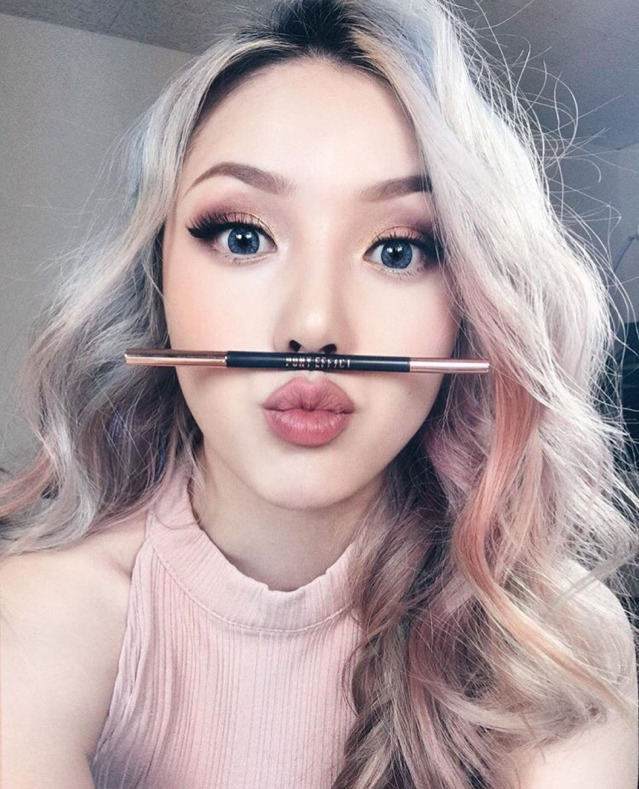 [PONY] 10년 사귄 남자친구가 직접 염색 해준다는 포니 헤어스타일.jpg | 인스티즈