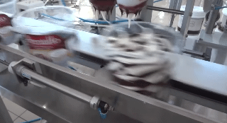 제품이 만들어지는 장면.gif | 인스티즈