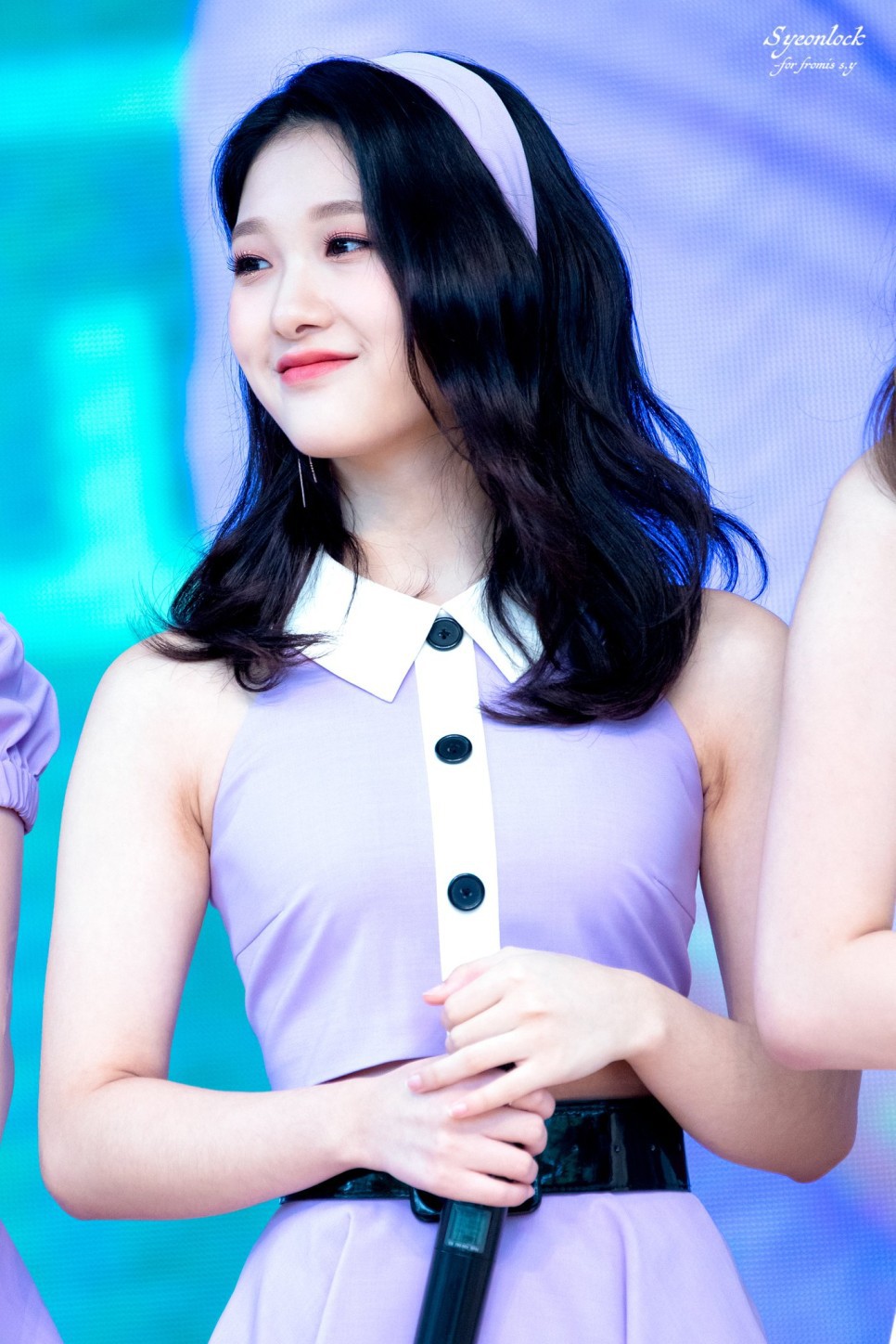 안경이 잘어울리는 프로미스나인 이서연 | 인스티즈