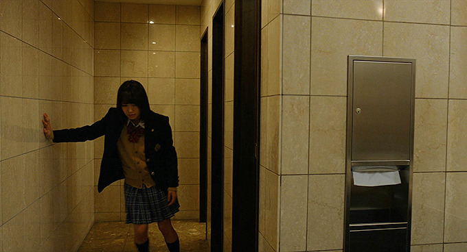 [늑대소녀와흑왕자] 남주가 쓰레기라 생각이 들다가도 와꾸보면 화가 풀리다가도 쓰레기라 생각이 드는 영화 04 | 인스티즈