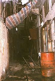 아무런 법이 존재하지 않았던 동양 최악의 범죄소굴, 홍콩의 구룡채성 | 인스티즈