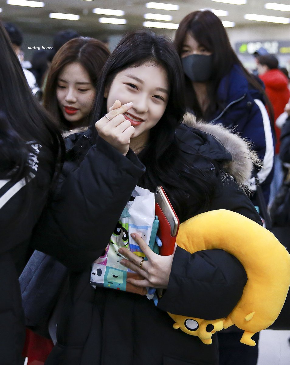 안경이 잘어울리는 프로미스나인 이서연 | 인스티즈