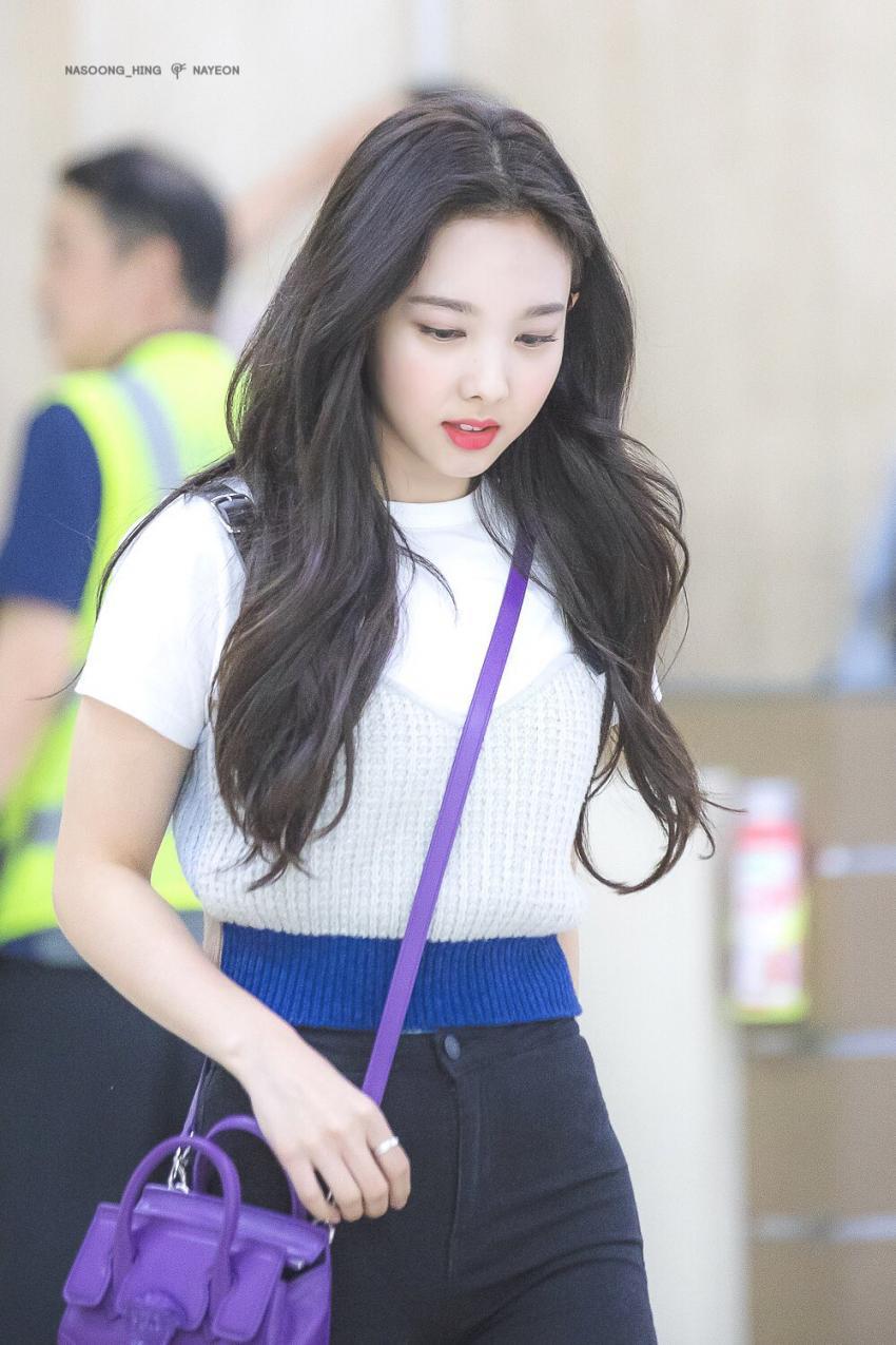 공항에서 나연이 | 인스티즈