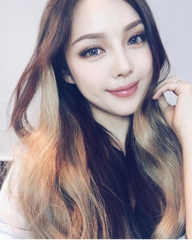 [PONY] 10년 사귄 남자친구가 직접 염색 해준다는 포니 헤어스타일.jpg | 인스티즈