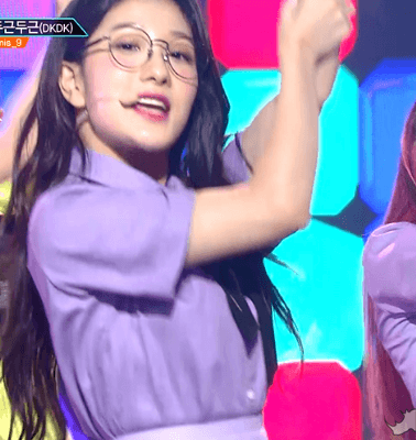 안경이 잘어울리는 프로미스나인 이서연 | 인스티즈