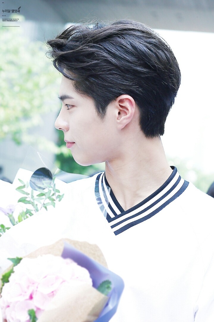 박보검 옆모습의 완성은 코가 아니었음 | 인스티즈
