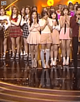 오늘도 준비한 아이린과 방심한 조이 .gif | 인스티즈