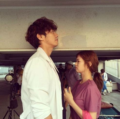 남자와의 키 차이 vs 손크기 차이 뭐가 더 발림포인트인가?.jpgif | 인스티즈