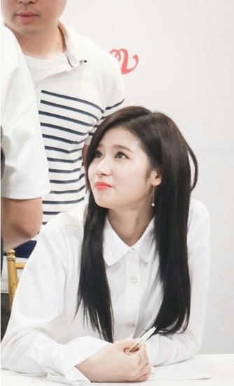 [twice] 주민 여러분이 선호하는 사나 헤어 스타일은???.jpg | 인스티즈