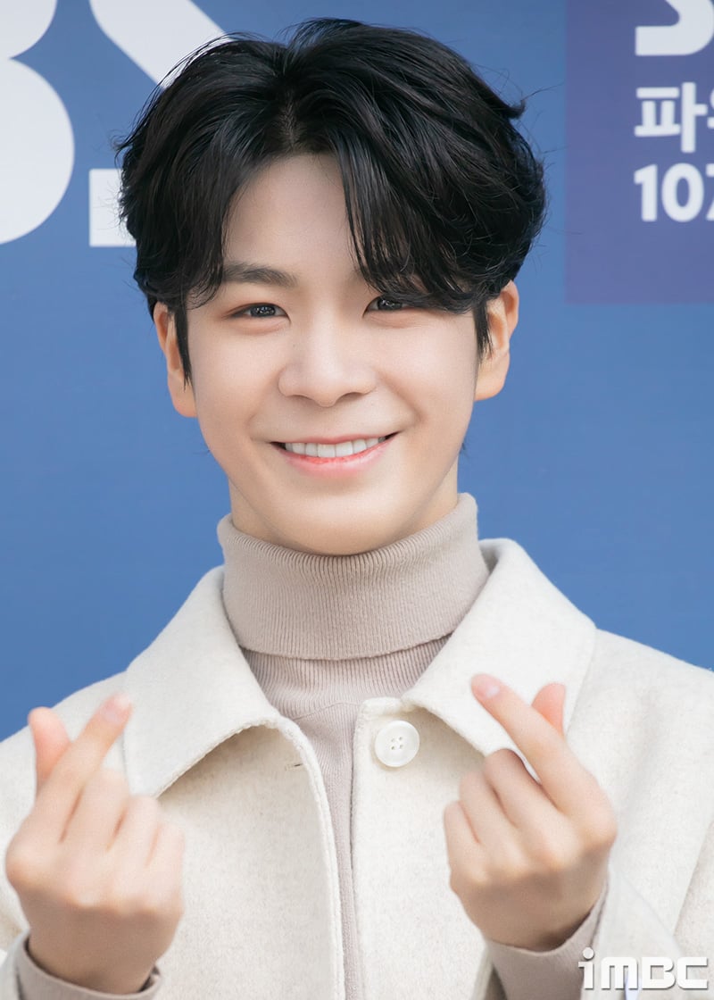 라미네이트 한 중학생 연예인 2명 | 인스티즈