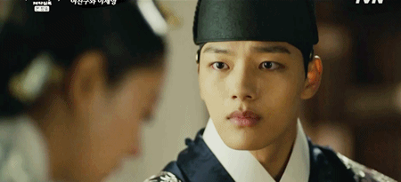 [왕이 된 남자] 작가들이 궁중로설 좀 본듯한 '사랑하는 중전에게 거부당하는 미친 왕'.gif | 인스티즈