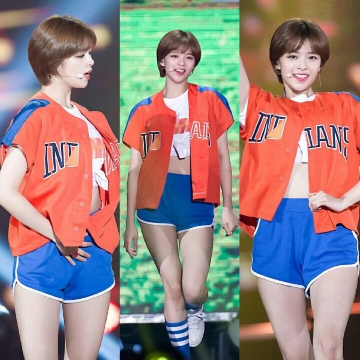 비율이 좋고 다리 라인이 예쁜 트와이스 멤버... 정연 | 인스티즈