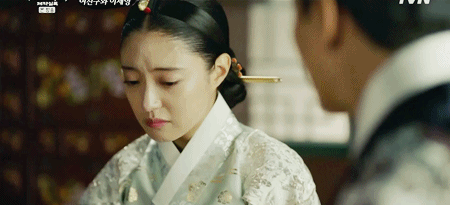 [왕이 된 남자] 작가들이 궁중로설 좀 본듯한 '사랑하는 중전에게 거부당하는 미친 왕'.gif | 인스티즈