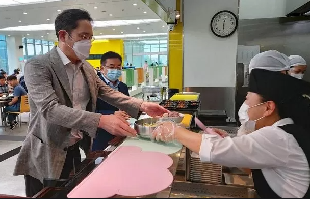 의외로 삼성이 직원 복지로 가장 중요하게 여기는 것.jpg | 인스티즈