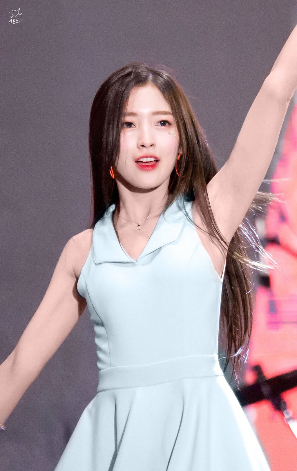 분위기있는 오마이걸 아린이.jpgif | 인스티즈