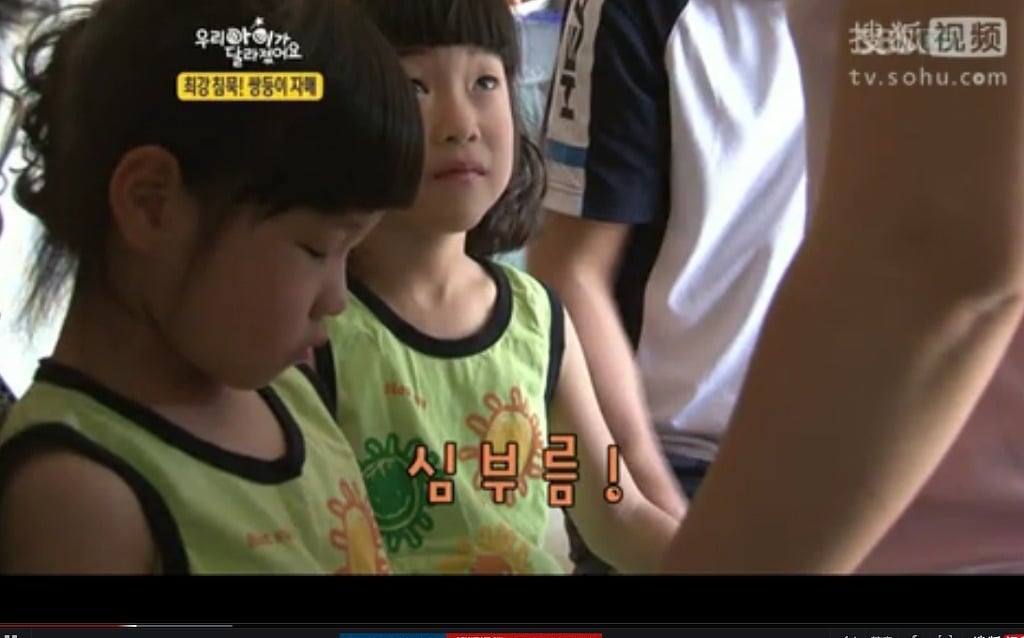 우리아이가 달라졌어요 말안하는 쌍둥이 자매!!!!!! | 인스티즈