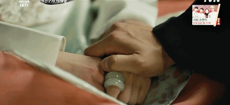 [왕이 된 남자] 작가들이 궁중로설 좀 본듯한 '사랑하는 중전에게 거부당하는 미친 왕'.gif | 인스티즈