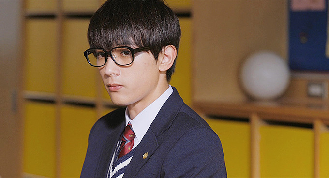 [늑대소녀와흑왕자] 남주가 쓰레기라 생각이 들다가도 와꾸보면 화가 풀리다가도 쓰레기라 생각이 드는 영화 04 | 인스티즈