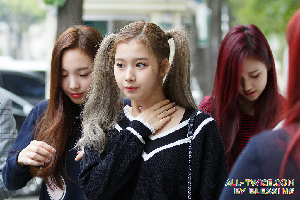 [twice] 주민 여러분이 선호하는 사나 헤어 스타일은???.jpg | 인스티즈