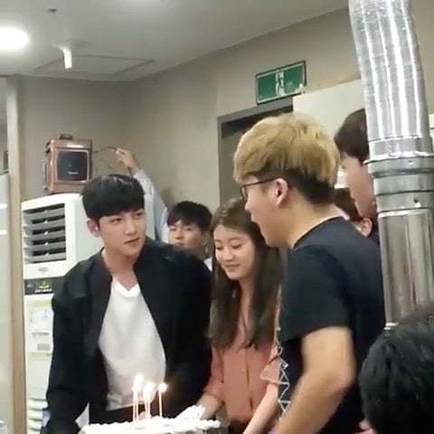 전남친의 SNS를 염탐하는게 습관이 되어버리는 과정 | 인스티즈