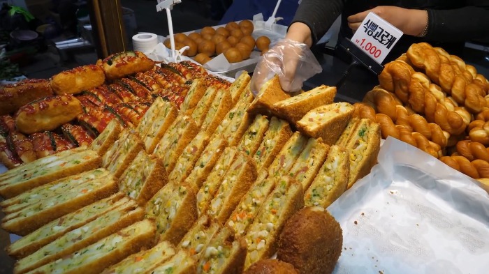 죽도시장 천원 식빵고로케 | 인스티즈