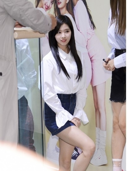 [twice] 주민 여러분이 선호하는 사나 헤어 스타일은???.jpg | 인스티즈