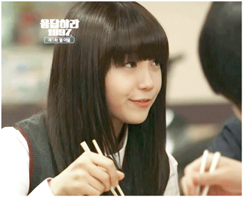 응답하라 시리즈 성동일의 개딸들.gif | 인스티즈