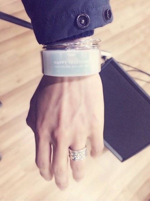 국내 콘서트 최초로 시도된 개신기한 LED 팔찌 (박효신 콘서트) | 인스티즈