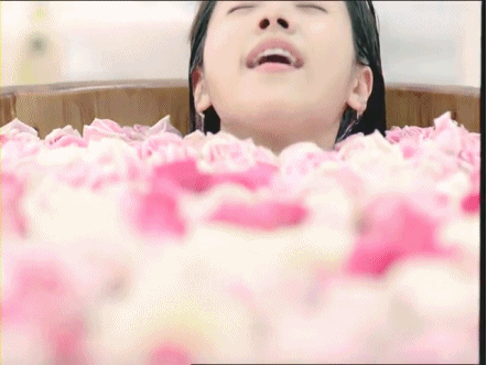 여배우들 목욕씬.gif | 인스티즈