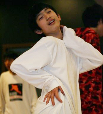 과거 사진 60여장 터진 아이돌 | 인스티즈