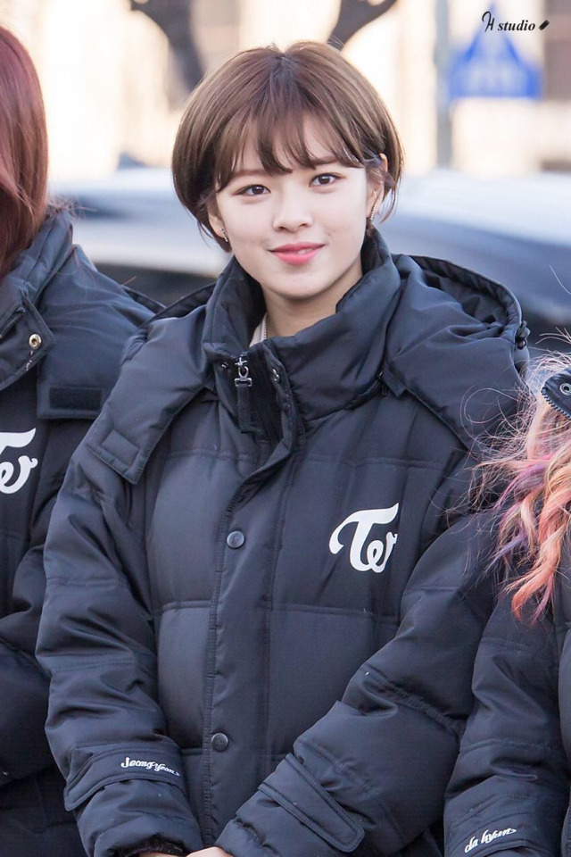 [트와이스] 정연이 숏컷중 제일 예쁜머리 | 인스티즈