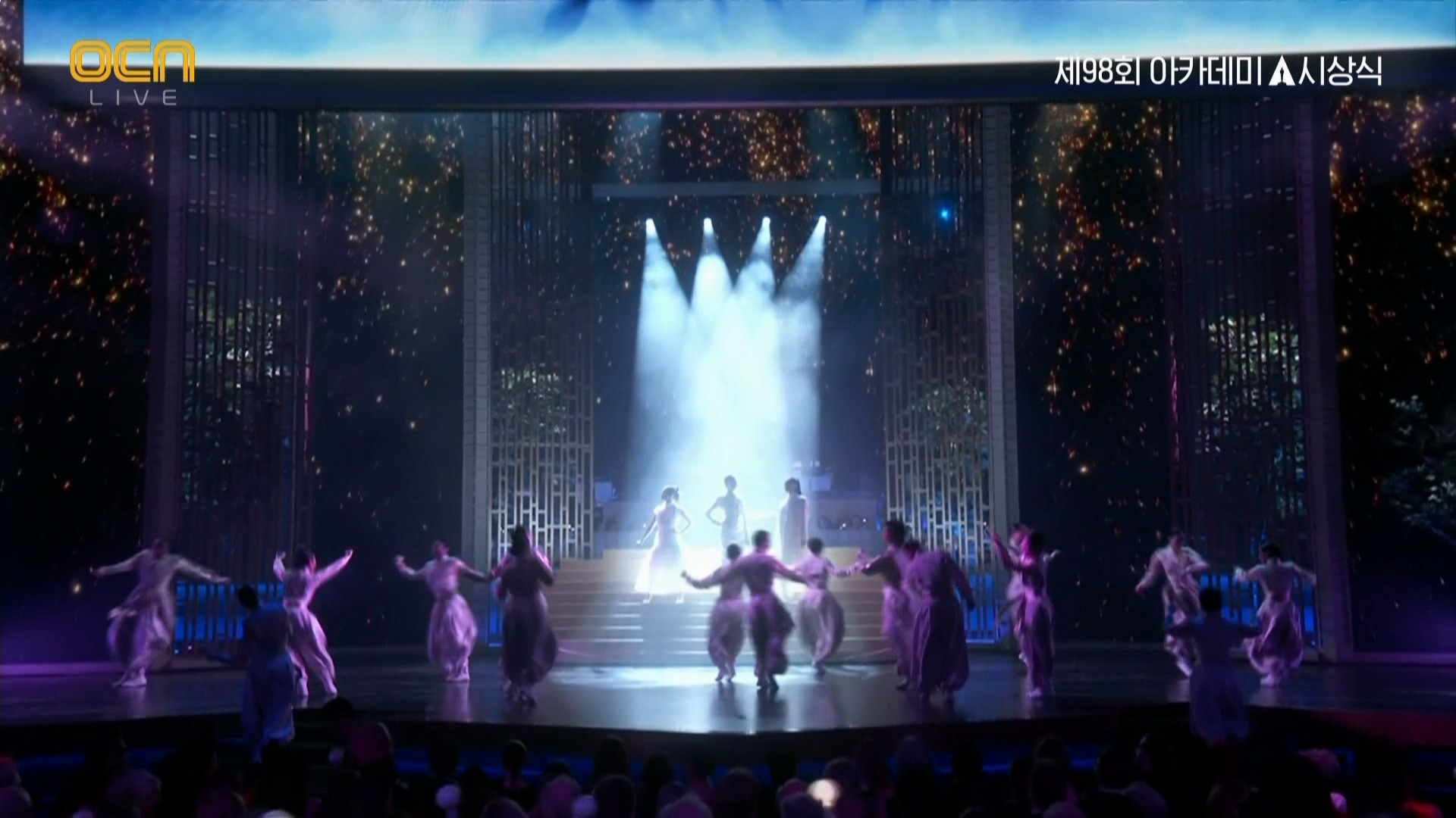 오스카 케데헌 골든 무대 | 인스티즈