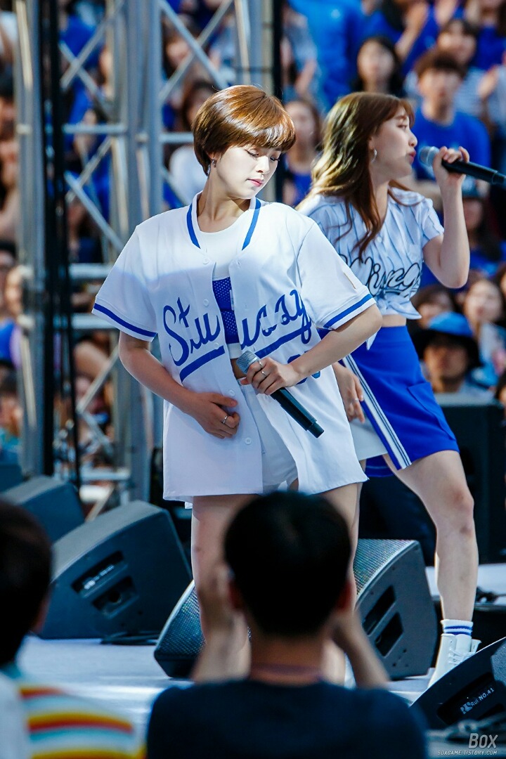 [트와이스] 정연이 숏컷중 제일 예쁜머리 | 인스티즈