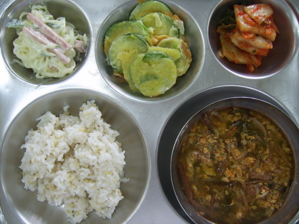 급식 호불호 메뉴들ㅎㅎ | 인스티즈