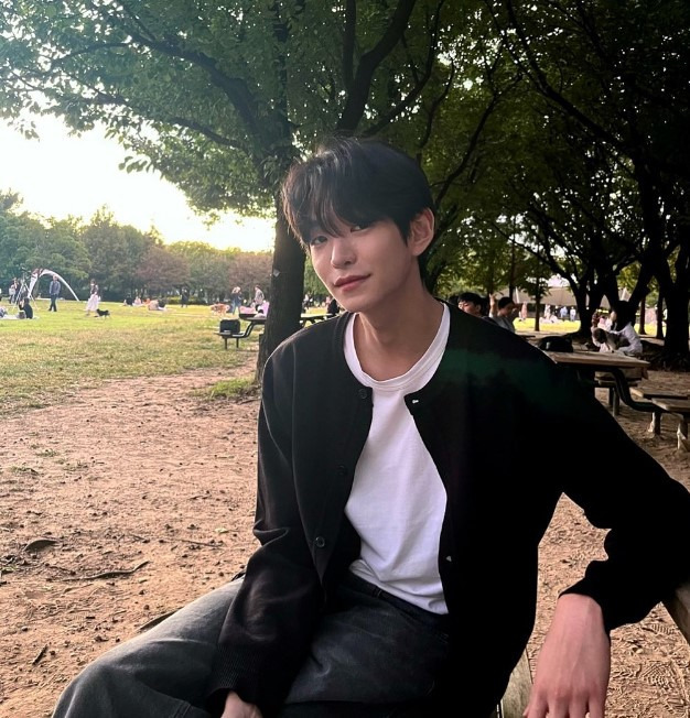 드디어 캐스팅이 완료된 BL드라마화 '비밀사이' 주인공들 (웹툰 비밀사이 원작 맞음) | 인스티즈