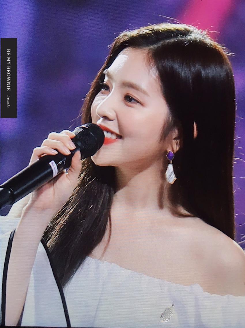 [레드벨벳] 박보검과 MC보는게 불편한 아이린 팬의 분노.gif | 인스티즈