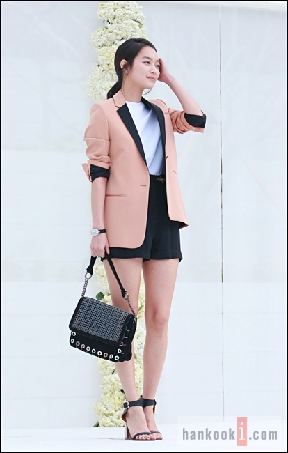 아직까지 레전드로 회자되는 11년전 하객룩.jpg | 인스티즈