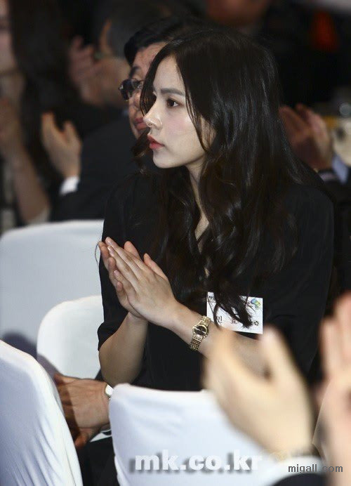 여자 스타들의 옆모습.jpgif | 인스티즈