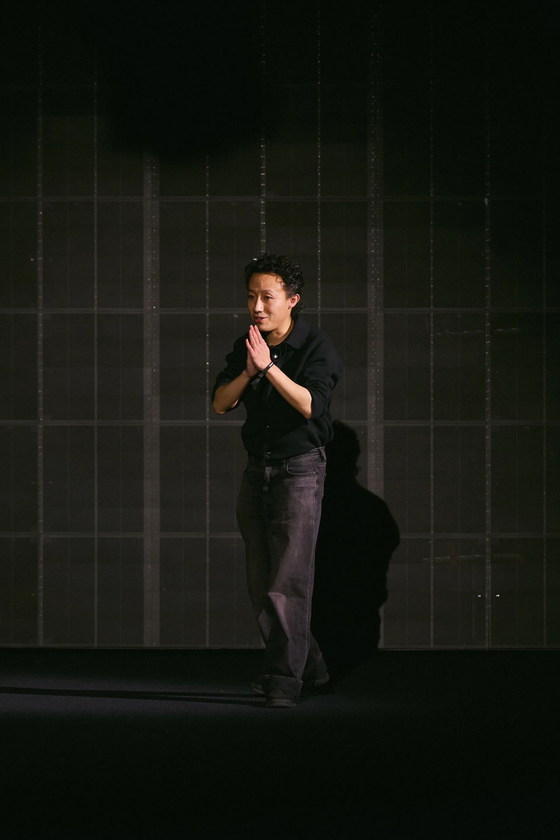 자신의 꿈을 옷에 투영했다는 홍콩 디자이너 | 인스티즈