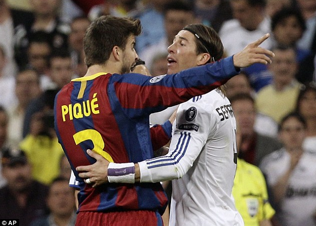 피케의 레알 마드리드 코파델레이 국왕컵 탈락 조롱 트윗에 화난 라모스 | 인스티즈