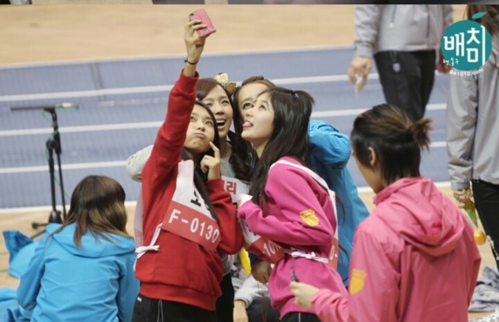 항상 얼굴 크다고 올라오는 수지 얼굴 크기 비교사진 ㄷㄷㄷ | 인스티즈