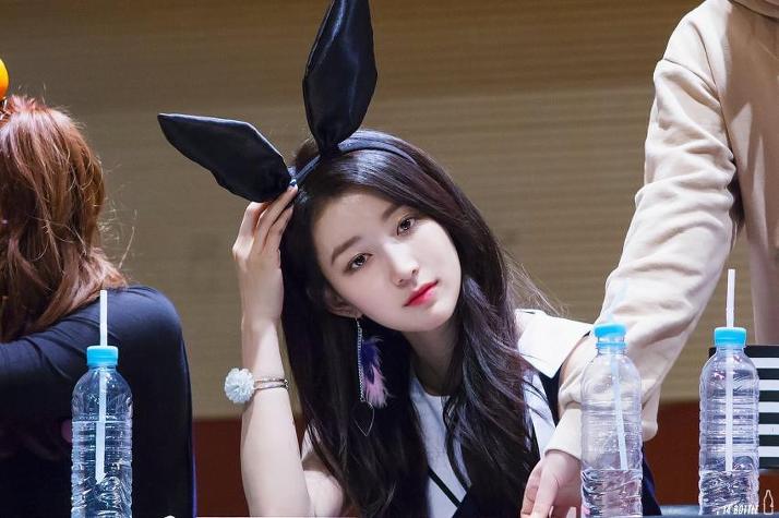 카톡하면 차단할 것 같이 생긴 걸그룹 멤버 | 인스티즈