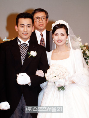 20대에 결혼한 여자연예인들.jpg (만나이로) | 인스티즈