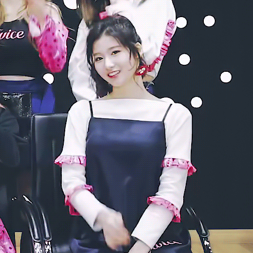 고급진 사나 옆모습.jpg | 인스티즈